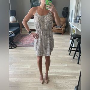 Light pink and taupe mini sequined cocktail dress size 4 by Rebecca Taylor